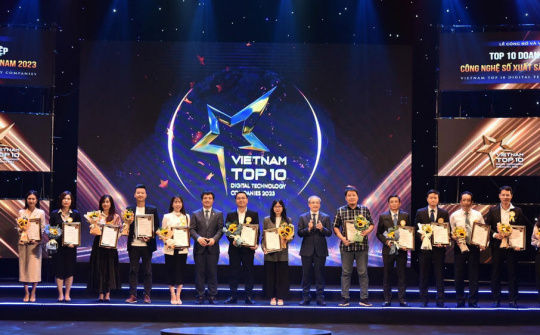 Vinh danh TOP 10 Doanh nghiệp Công nghệ số xuất sắc Việt Nam 2023:
