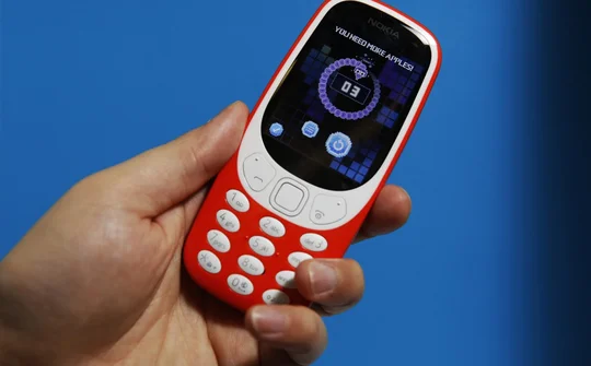 Tắt sóng 3G, nhà mạng Anh cấp điện thoại 4G miễn phí cho người dùng