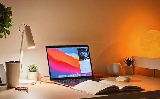 Apple phát triển MacBook giá rẻ cho thị trường giáo dục