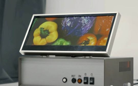 Sharp giới thiệu TV QDEL đầu tiên