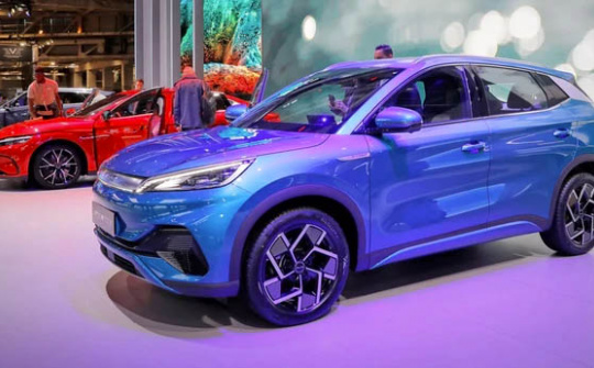 Trung Quốc trở thành quốc gia xuất khẩu ô tô hàng đầu thế giới