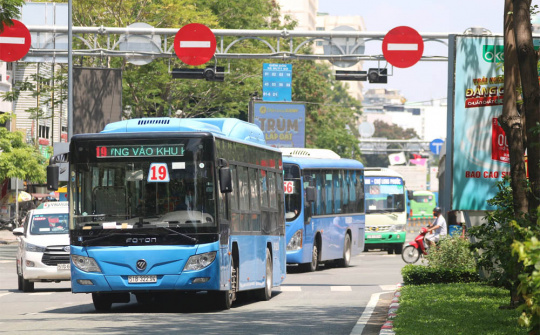 Lắp wifi miễn phí trên xe buýt ở Thành phố Hồ Chí Minh