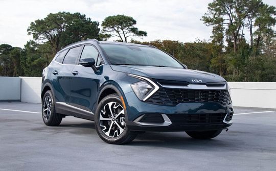 Kia Sportage 2024 phiên bản Hybrid ra mắt, giá 680 triệu đồng