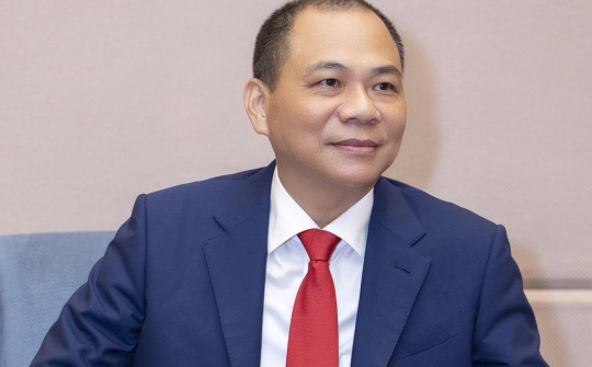Tỷ phú Phạm Nhật Vượng làm Giám đốc điều hành VinFast