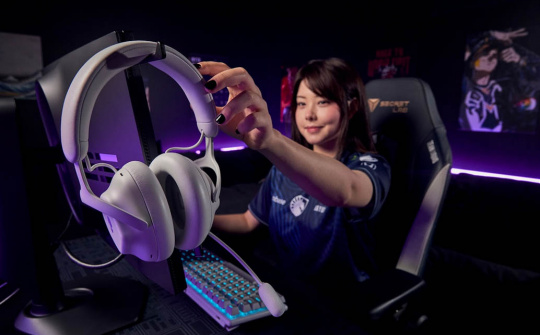 Alienware ra mắt tai nghe mới cho game thủ