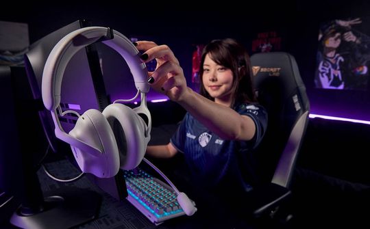 Alienware ra mắt tai nghe mới cho game thủ