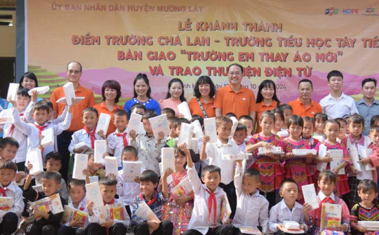 FPT và Quỹ Hy Vọng "chắp cánh ước mơ" tại Mường Lát - Thanh Hóa