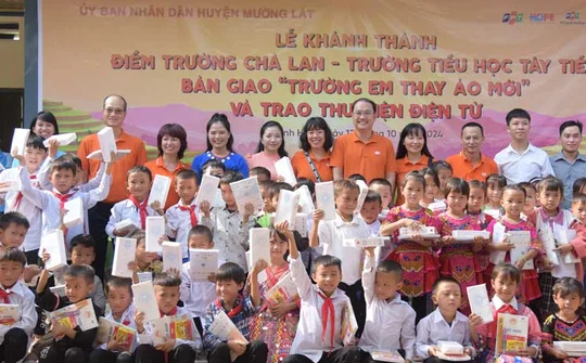 FPT và Quỹ Hy Vọng "chắp cánh ước mơ" tại Mường Lát - Thanh Hóa