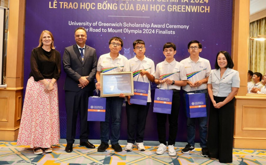 Đại học Greenwich tặng học bổng 100% cho các nhà vô địch Đường lên đỉnh Olympia