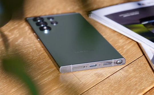 Khủng hoảng tới tấp, thị phần smartphone Samsung bị đe dọa