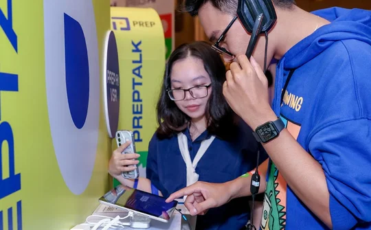 Hơn 1000 bạn trẻ PREP AI Language Fair 2024, trải nghiệm "giáo viên AI"
