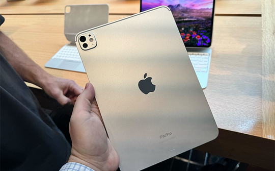 Apple đang trượt dốc trên thị trường máy tính bảng