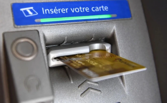 Thẻ ngân hàng truyền thống sắp biến mất?