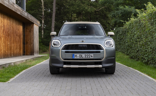 MINI Countryman mới ra mắt thị trường Việt Nam