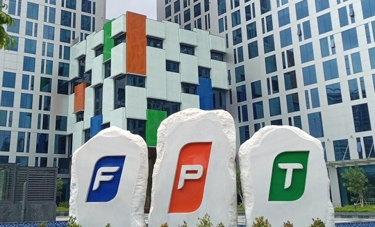 FPT lần thứ 9 liên tiếp đứng trong top 10 Sao Vàng Đất Việt