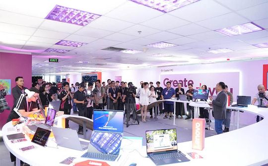 Lenovo Việt Nam ra mắt dải laptop AI thế hệ mới
