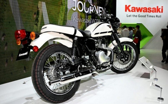 Kawasaki W230 trình làng với giá 83 triệu đồng