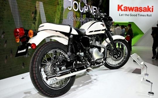Kawasaki W230 trình làng với giá 83 triệu đồng