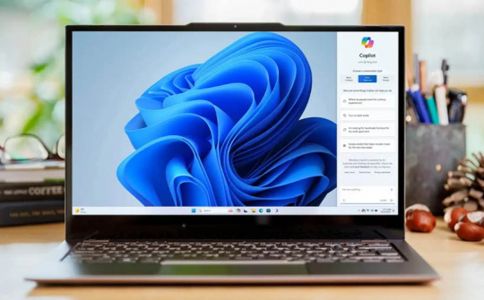 Microsoft sẽ buộc PC tương thích cập nhật lên Windows 11 23H2
