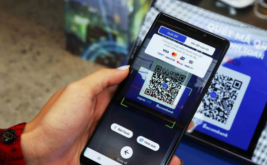 [Infographic] Thanh toán qua phương thức QR code tăng gần 900%