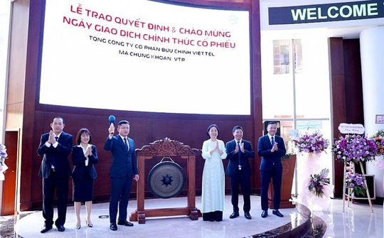 Cổ phiếu Viettel Post chính thức niêm yết trên sàn HoSE