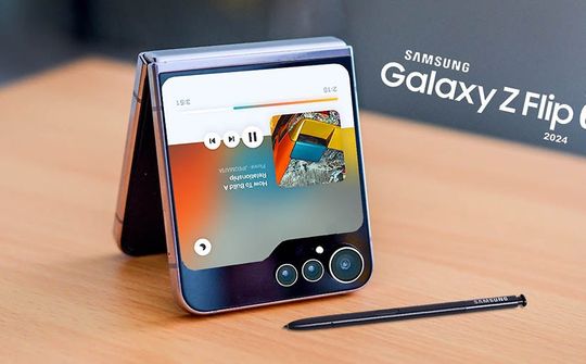 Samsung sẽ trang bị cho Galaxy Z Flip 6 màn hình ngoài lớn hơn