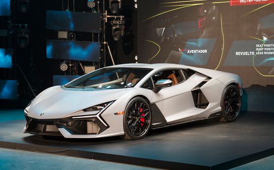 Siêu xe Lamborghini Revuelto Hybrid giá 44 tỷ đồng ra mắt tại Việt Nam