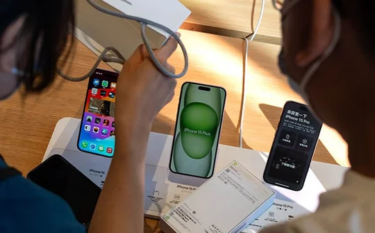 Doanh số iPhone tiếp tục sụt giảm thê thảm tại Trung Quốc