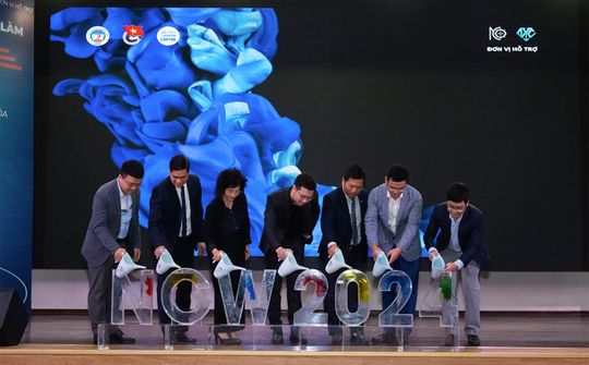 Neu Career Week 2024: Nguồn nhân lực thích ứng với toàn cầu hoá