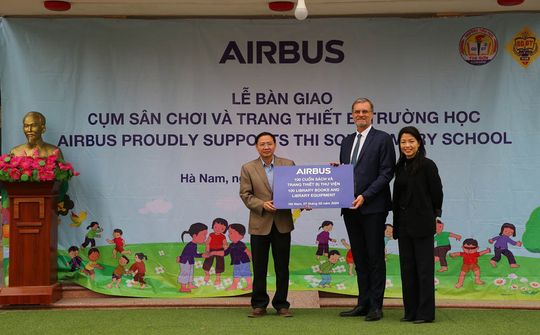Airbus hỗ trợ nâng cấp cơ sở vật chất giáo dục và sân chơi tại Trường Tiểu học Thi Sơn