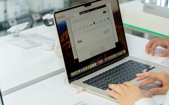 Macbook Air M3 mở bán tại Việt Nam, giá từ 24,9 triệu đồng