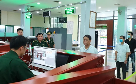 JFace - hệ thống nhận dạng mặt người phục vụ quản lý xuất nhập cảnh