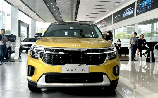 Cận cảnh KIA Seltos 2024 vừa về đại lý