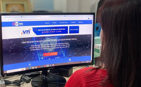 Ra mắt Cổng tiếp nhận phản ánh lạm dụng tên miền