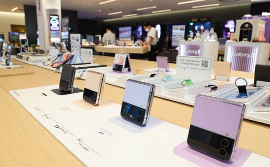 Samsung đã xuất xưởng gần 3 tỉ smartphone trong 10 năm