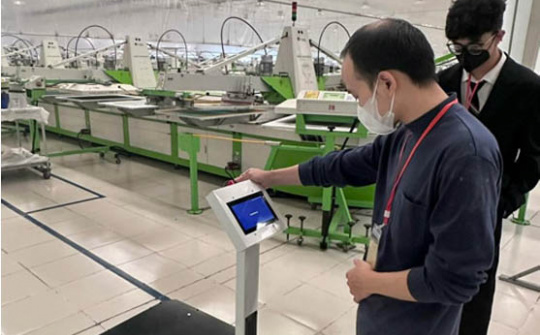 Giải pháp vận chuyển hữu hiệu: Robot vận chuyển hàng hóa công nghiệp A100