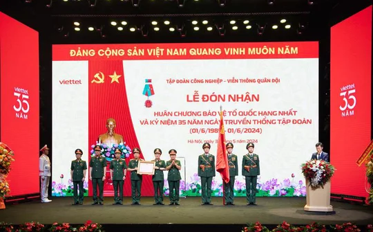 Viettel kỷ niệm 35 năm ngày truyền thống và đón nhận Huân chương Bảo vệ Tổ quốc hạng Nhất