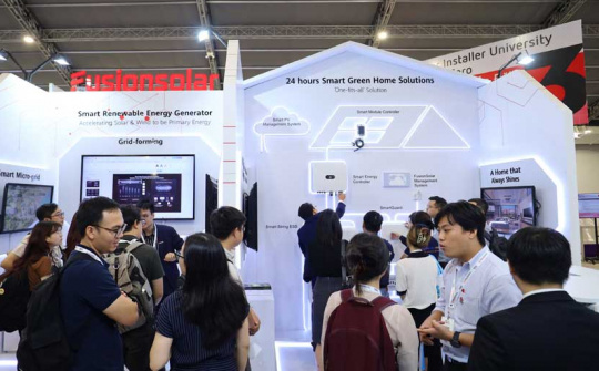 Chung tay tìm giải pháp cho hệ thống điện mặt trời tại Việt Nam