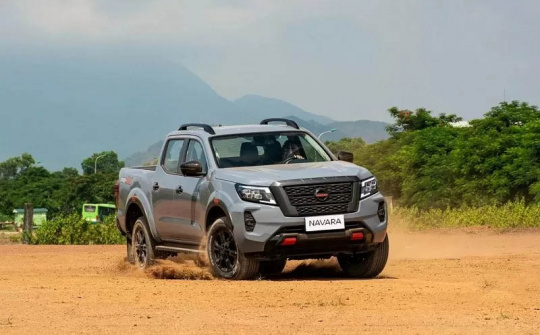 Nissan Navara 2024 ra mắt thị trường Việt Nam, giá từ 658 triệu đồng