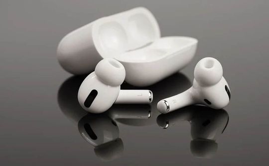 Tai nghe AirPods sẽ có camera hồng ngoại trên hộp sạc