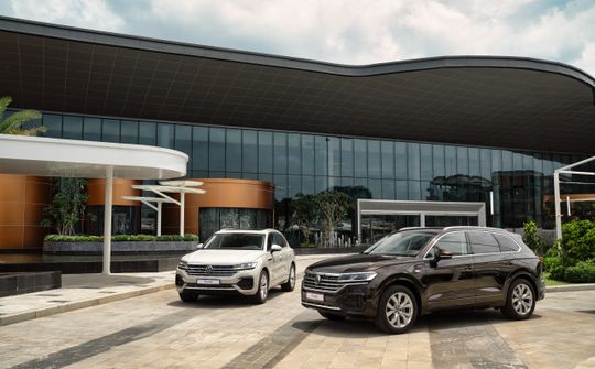 Volkswagen Touareg giám giá bán niêm yết tới 400 triệu, ưu đãi thêm 50% lệ phí trước bạ