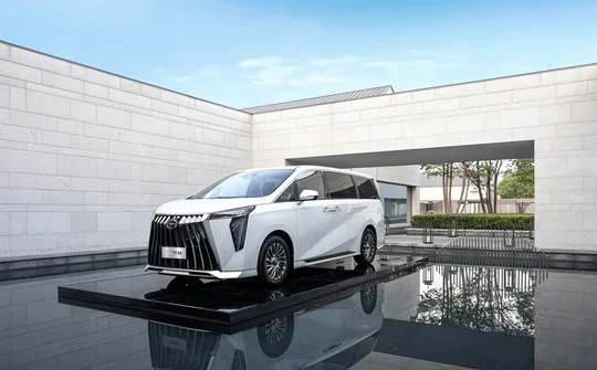 GAC M8: Thêm lựa chọn cho người mê trải nghiệm công nghệ