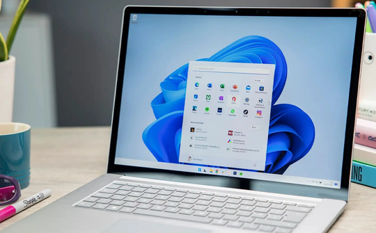 Windows 11 tiếp đà giảm thị phần trong 2 tháng liên tiếp