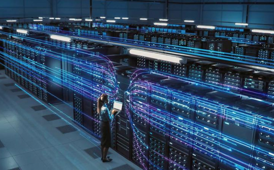 Microsoft dự chi 80 tỷ USD cho trung tâm dữ liệu AI