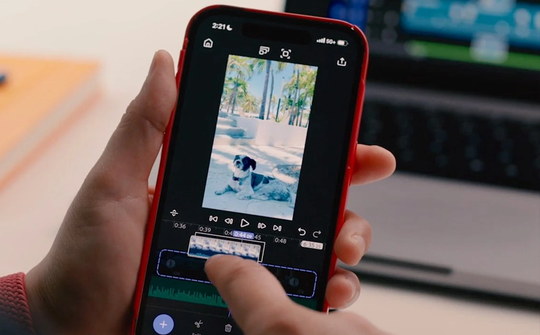 Adobe Premiere được phát hành ứng cho iPhone và iPad