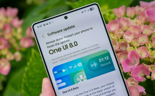 Samsung tạm dừng phát hành One UI 8 cho Galaxy S23