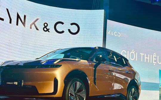 Lynk & Co 08 EM-P ra mắt: Xe plug- in hybrid có khả năng di chuyển 1.400km, giá từ 1,299 tỷ đồng