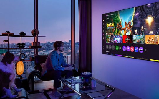 Samsung OLED S95F được vinh danh là TV của năm 2025