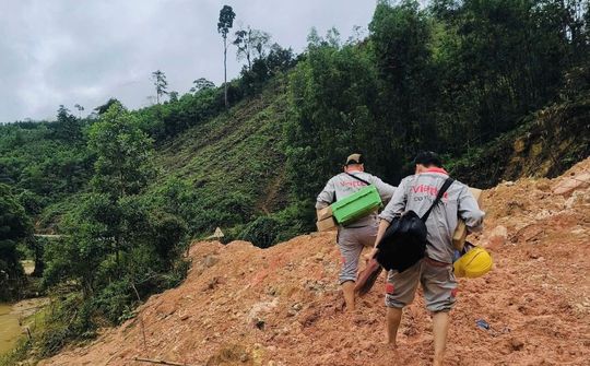 Viettel kích hoạt hệ thống ứng phó bão số 13 tại khu vực miền Trung và Tây Nguyên