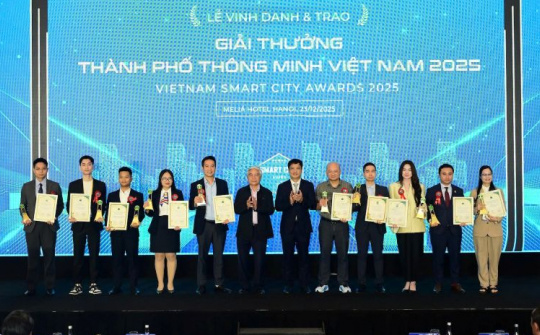 Vietnam Smart City Award 2025 vinh danh 8 khối Đô thị và 10 Giải pháp công nghệ